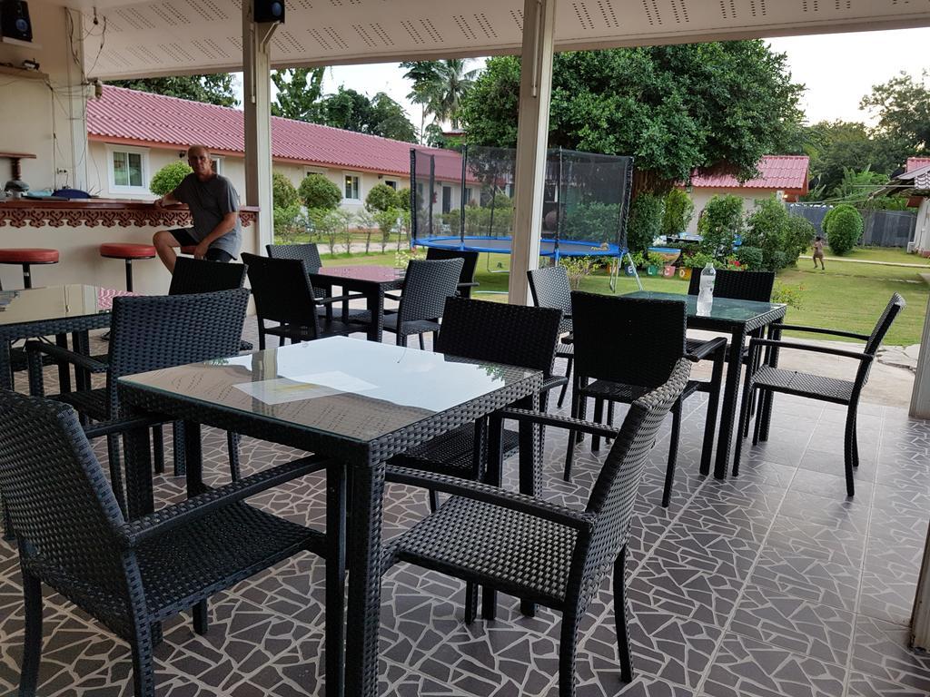 Moon River Resort Ubon Ratchathani Εξωτερικό φωτογραφία